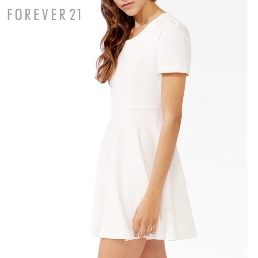 Forever 21 - Dress white - short sleeve - Size M